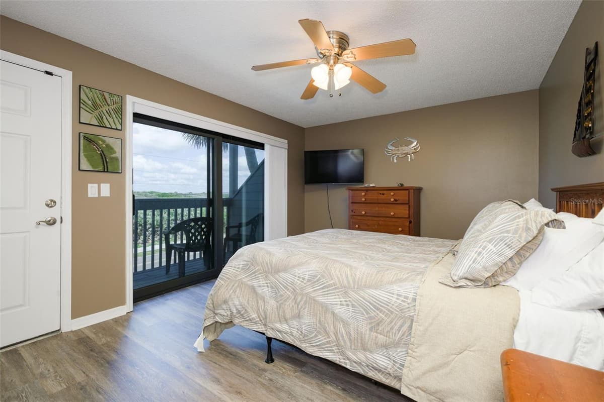4421 ATLANTIC AVENUE — photo 17 of 25