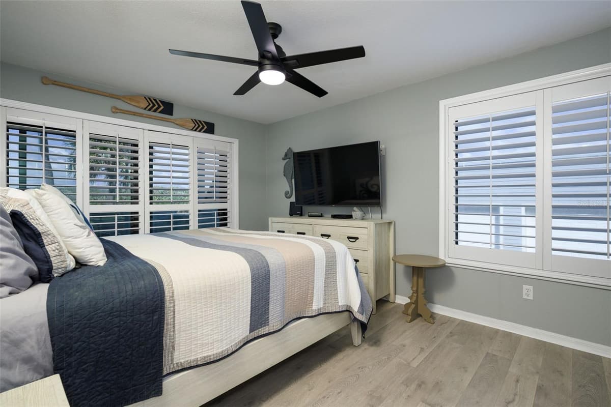 4421 ATLANTIC AVENUE — photo 10 of 25