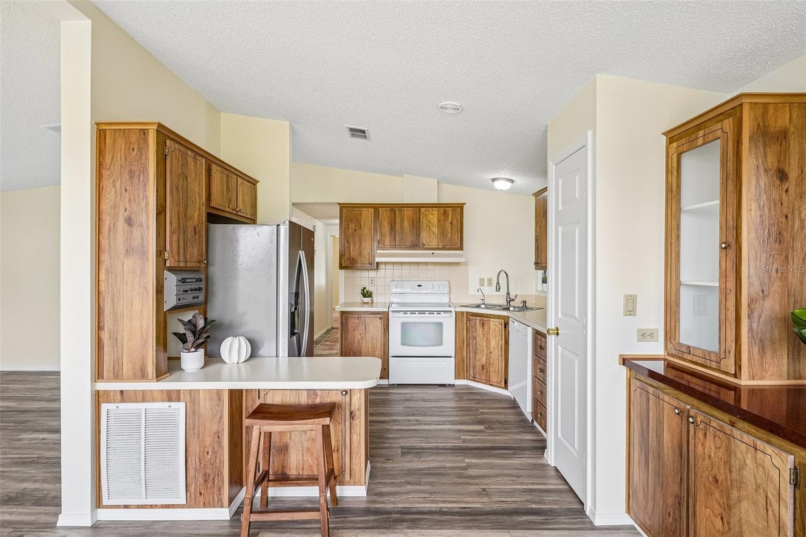1616 SCHWARTZ BOULEVARD — photo 14 of 44