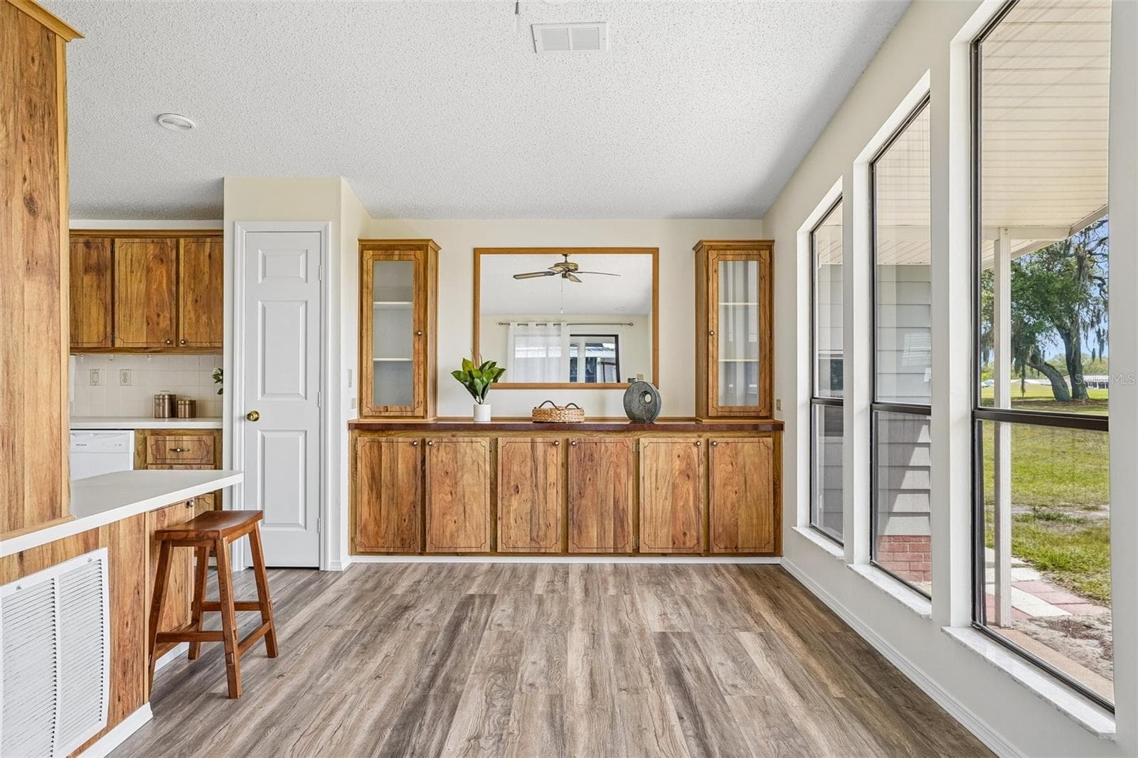 1616 SCHWARTZ BOULEVARD — photo 12 of 44