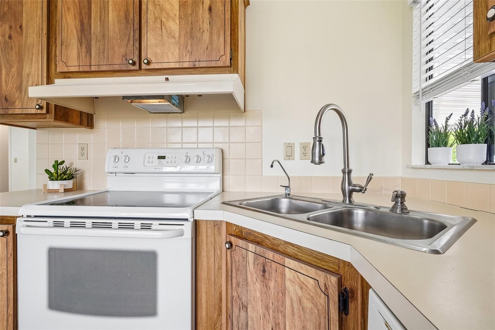 1616 SCHWARTZ BOULEVARD — photo 16 of 44