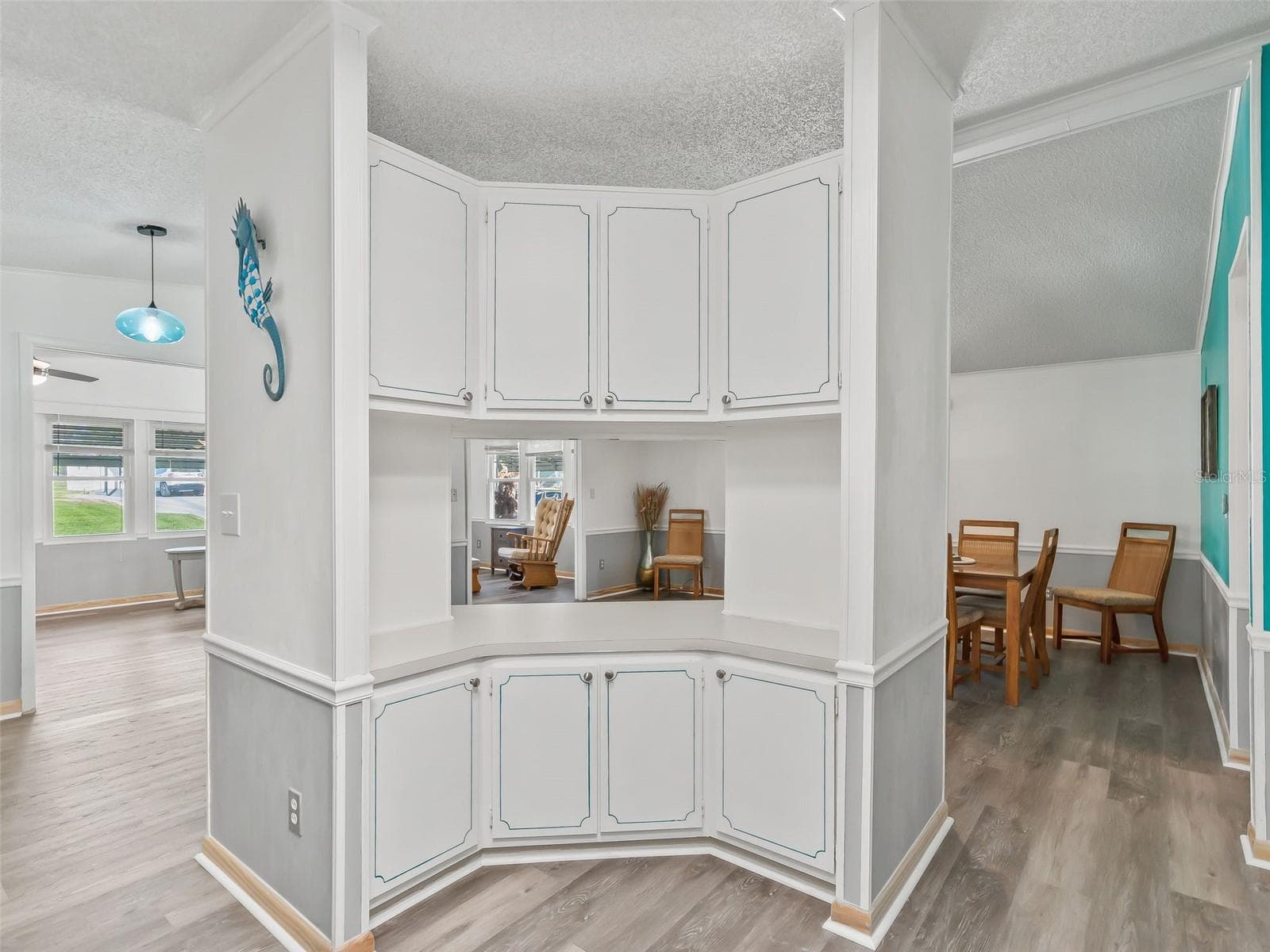 1514 HILLCREST DRIVE — photo 13 of 35