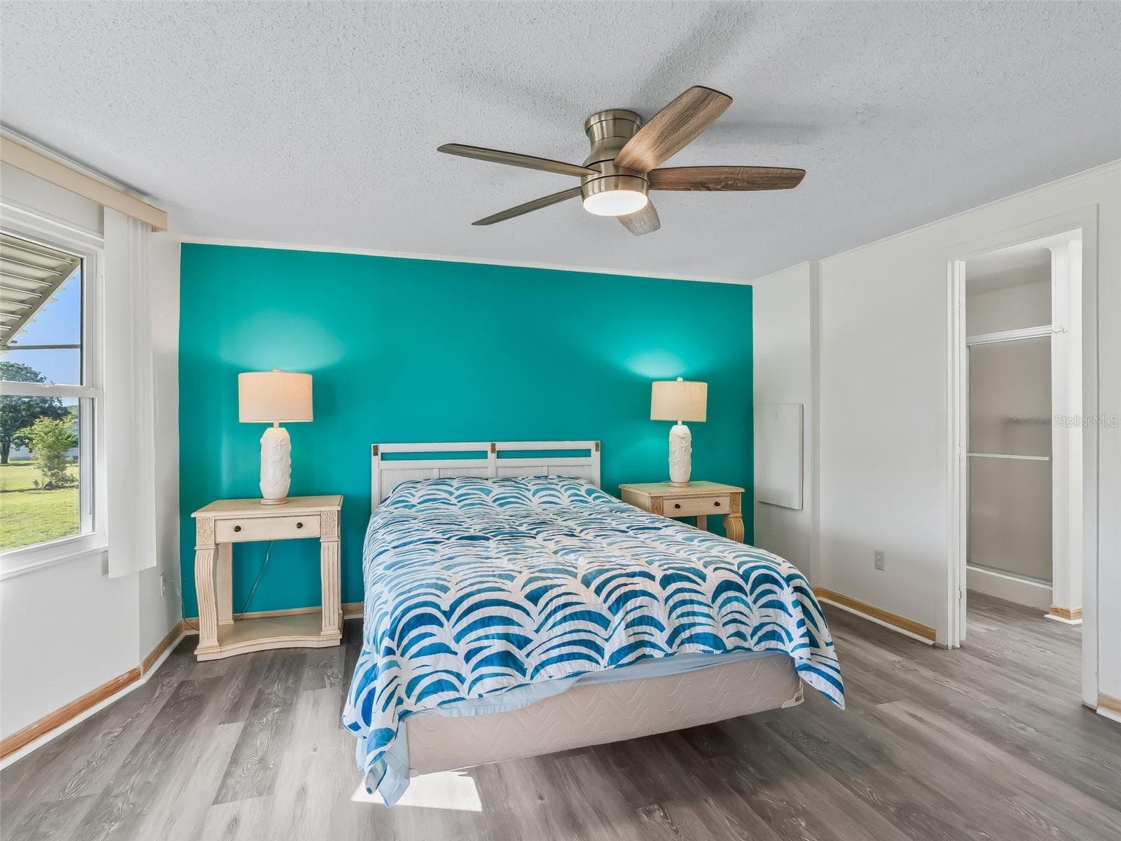 1514 HILLCREST DRIVE — photo 15 of 35