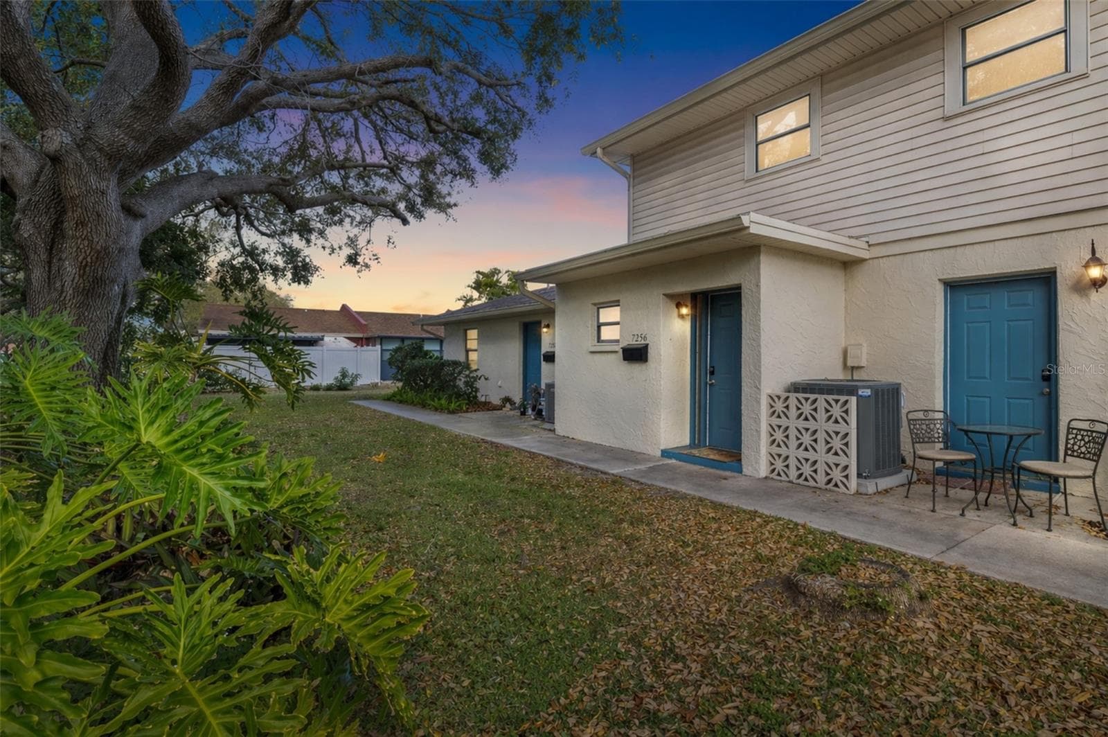 7256 MOFFATT LANE