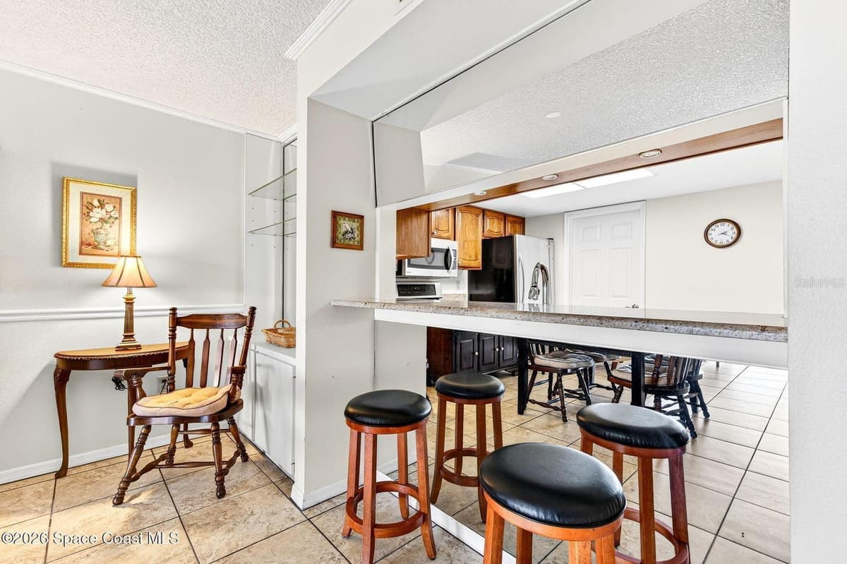 580 BREVARD AVENUE — photo 10 of 29