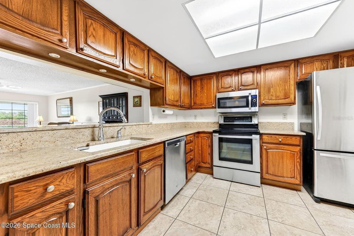 580 BREVARD AVENUE — photo 3 of 29