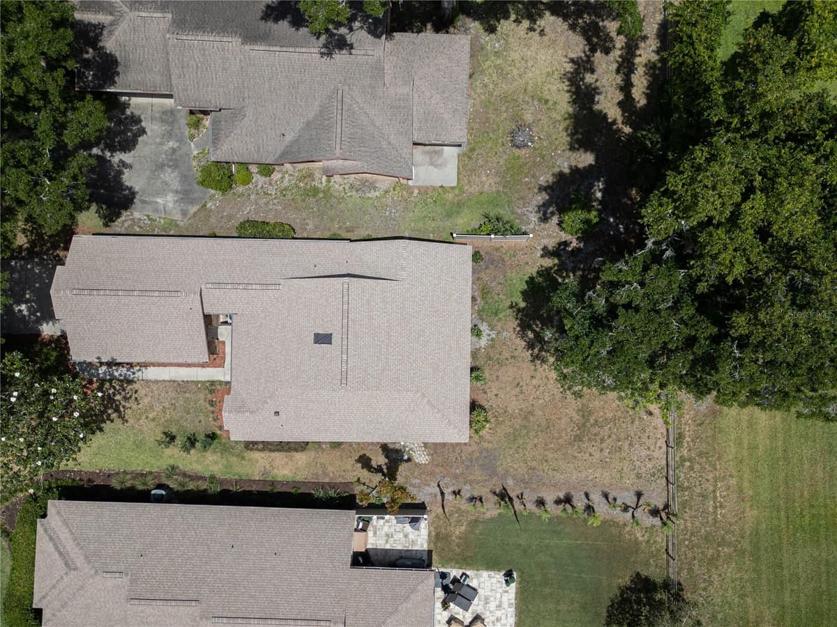109 WATERWOOD DRIVE — photo 33 of 53