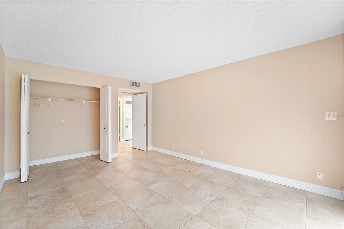 220 BELLEVIEW BOULEVARD — photo 26 of 29