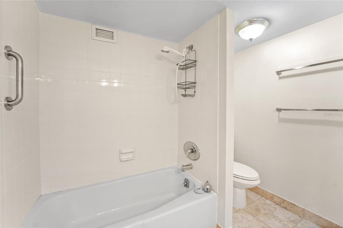 220 BELLEVIEW BOULEVARD — photo 14 of 29
