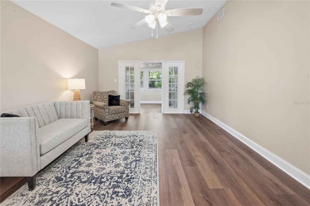 950 LAWRENCE BOULEVARD — photo 11 of 41