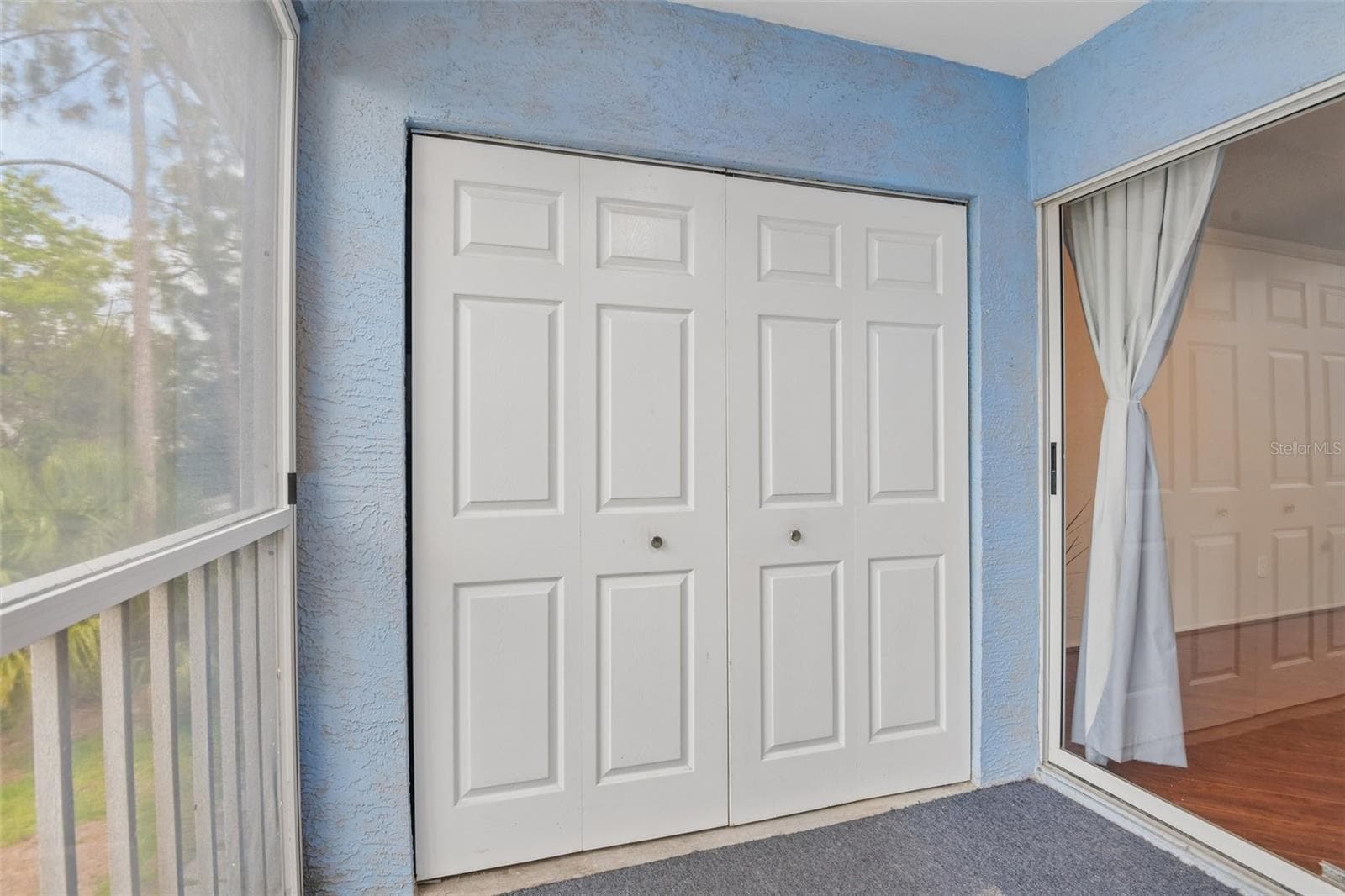 7713 HILLSIDE COURT — photo 25 of 33