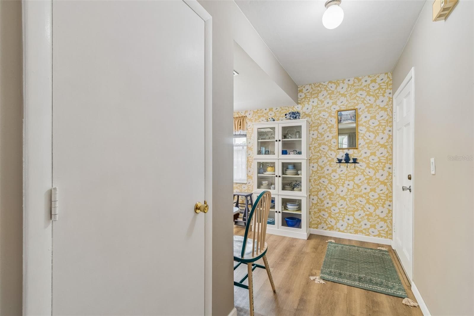 200 GLENNES LANE — photo 6 of 35