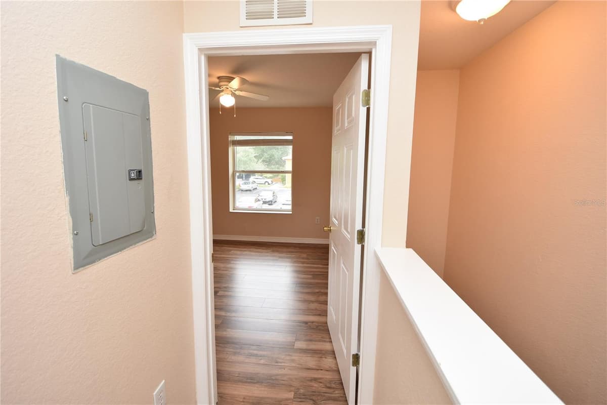 4600 MOODY BOULEVARD — photo 30 of 52