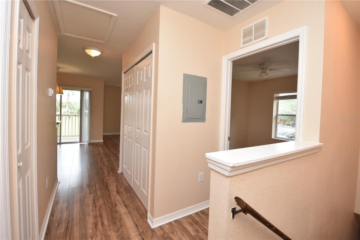4600 MOODY BOULEVARD — photo 7 of 52