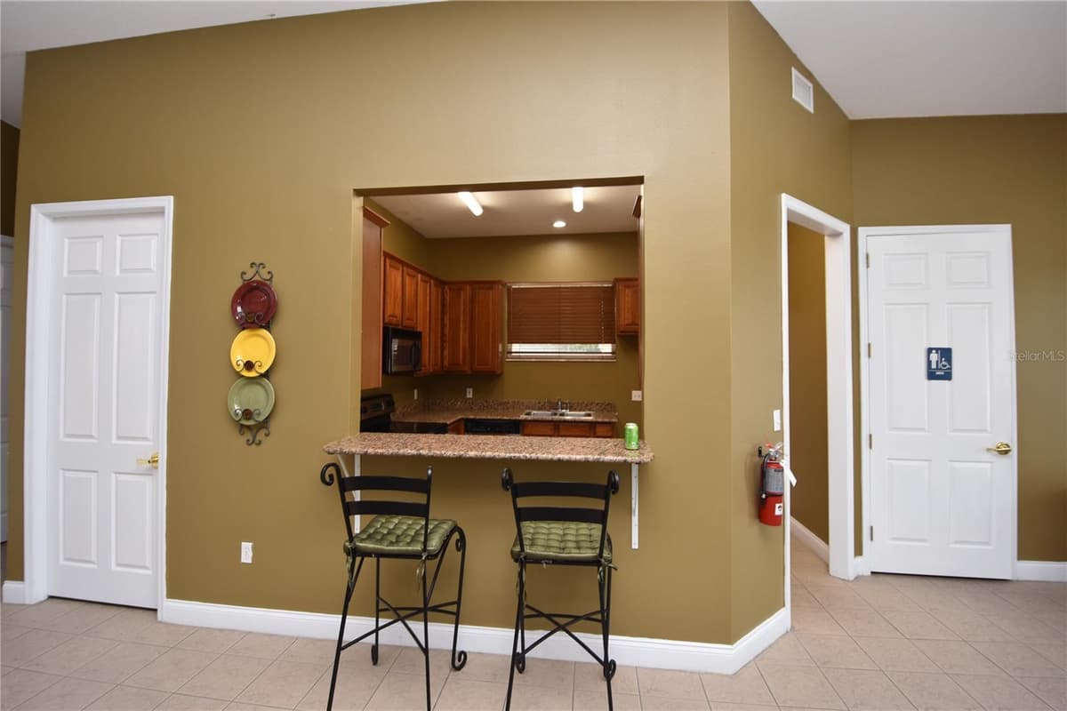 4600 MOODY BOULEVARD — photo 40 of 52