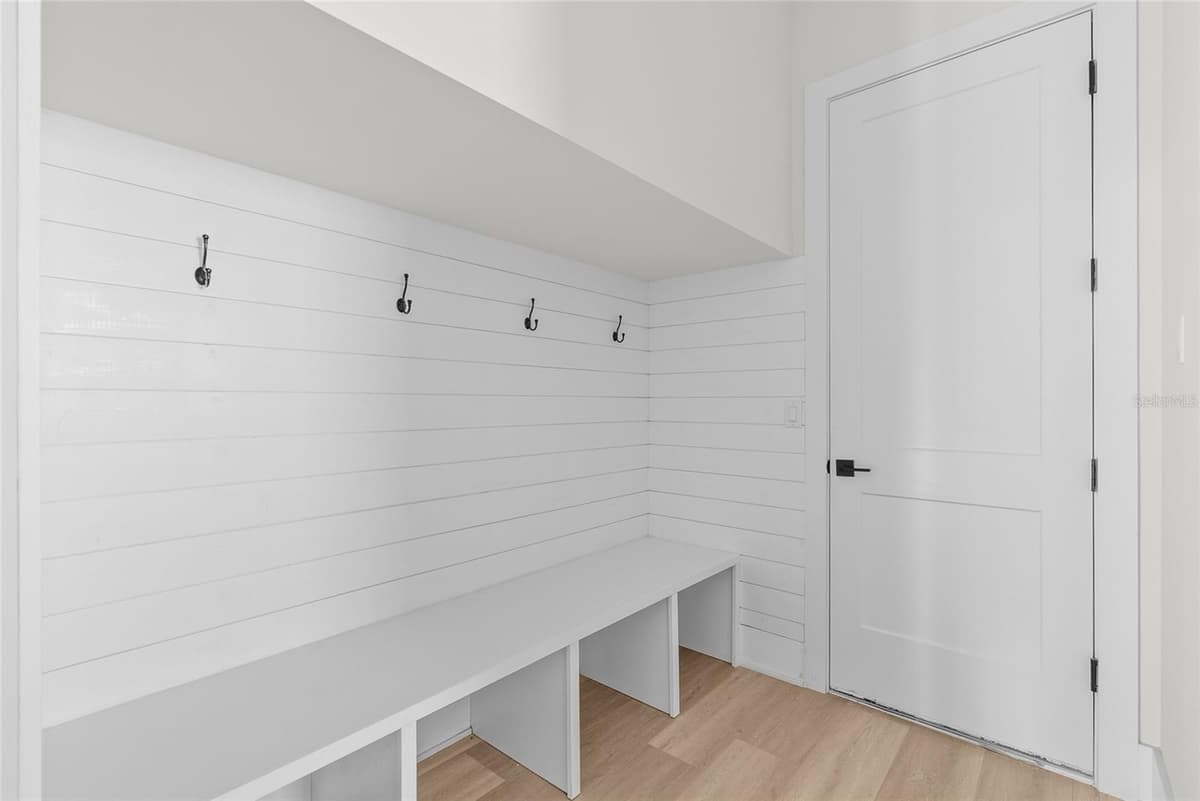 2376 RAJEL AVENUE — photo 33 of 64