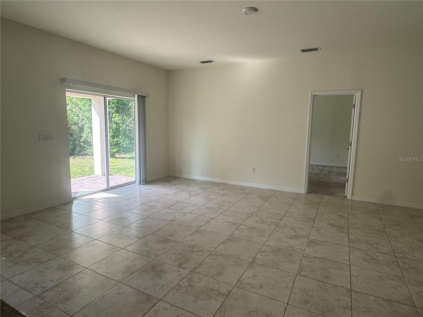 108 BOXWOOD LANE — photo 7 of 21