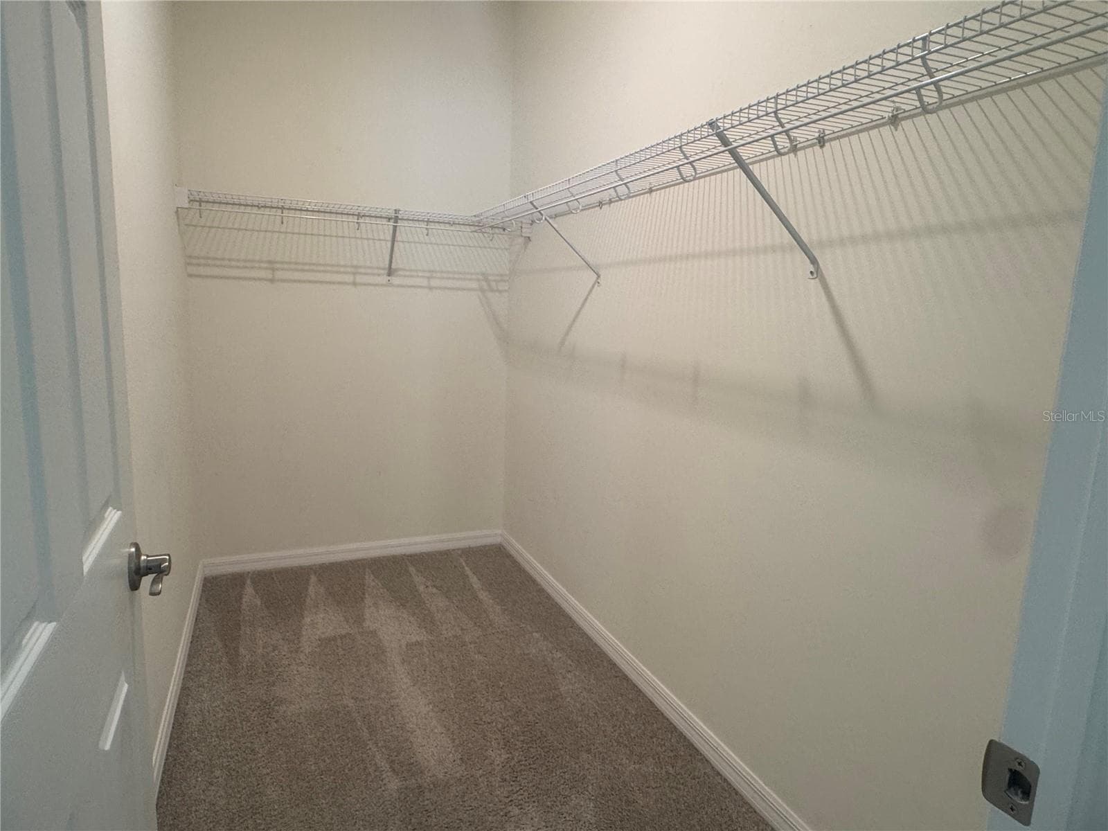 108 BOXWOOD LANE — photo 10 of 21