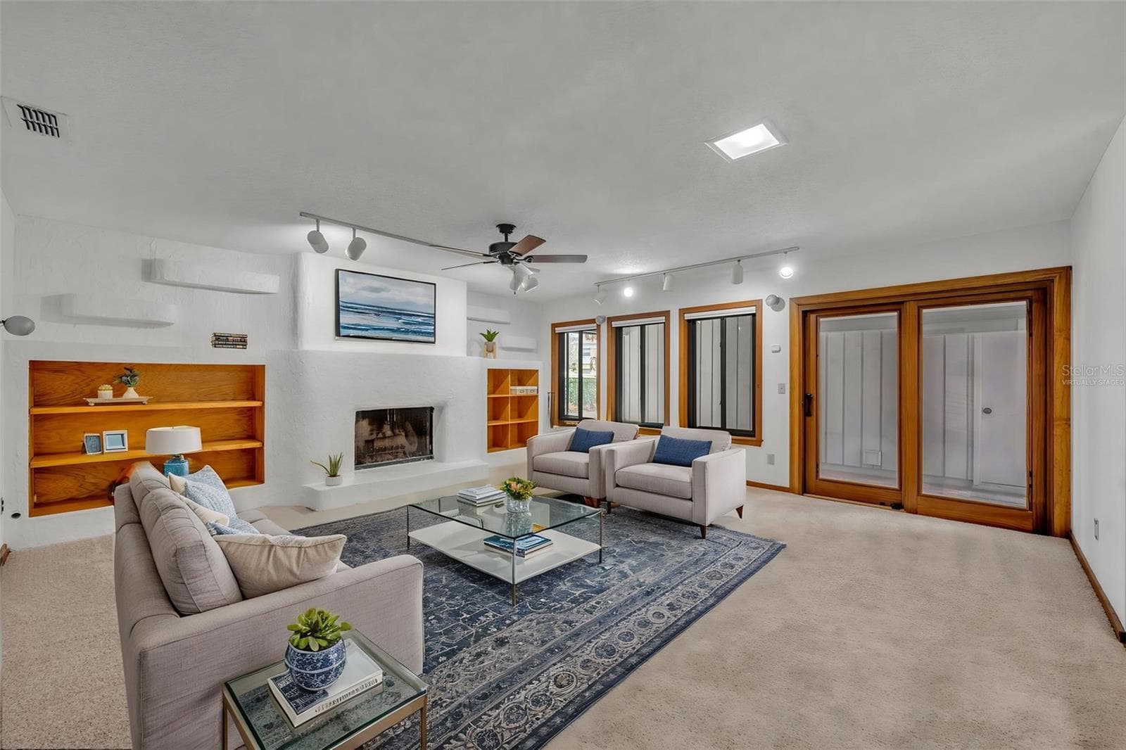 1001 VERSAILLES COURT — photo 9 of 53