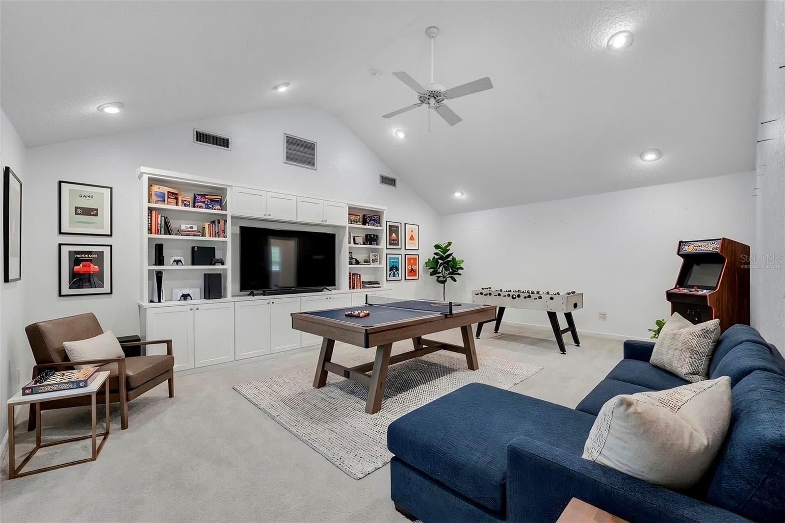 1001 VERSAILLES COURT — photo 13 of 53