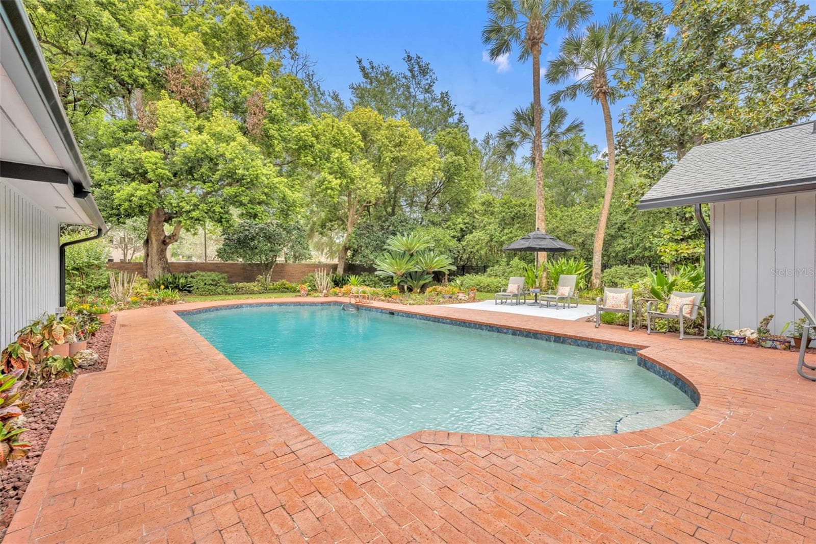 1001 VERSAILLES COURT — photo 4 of 53