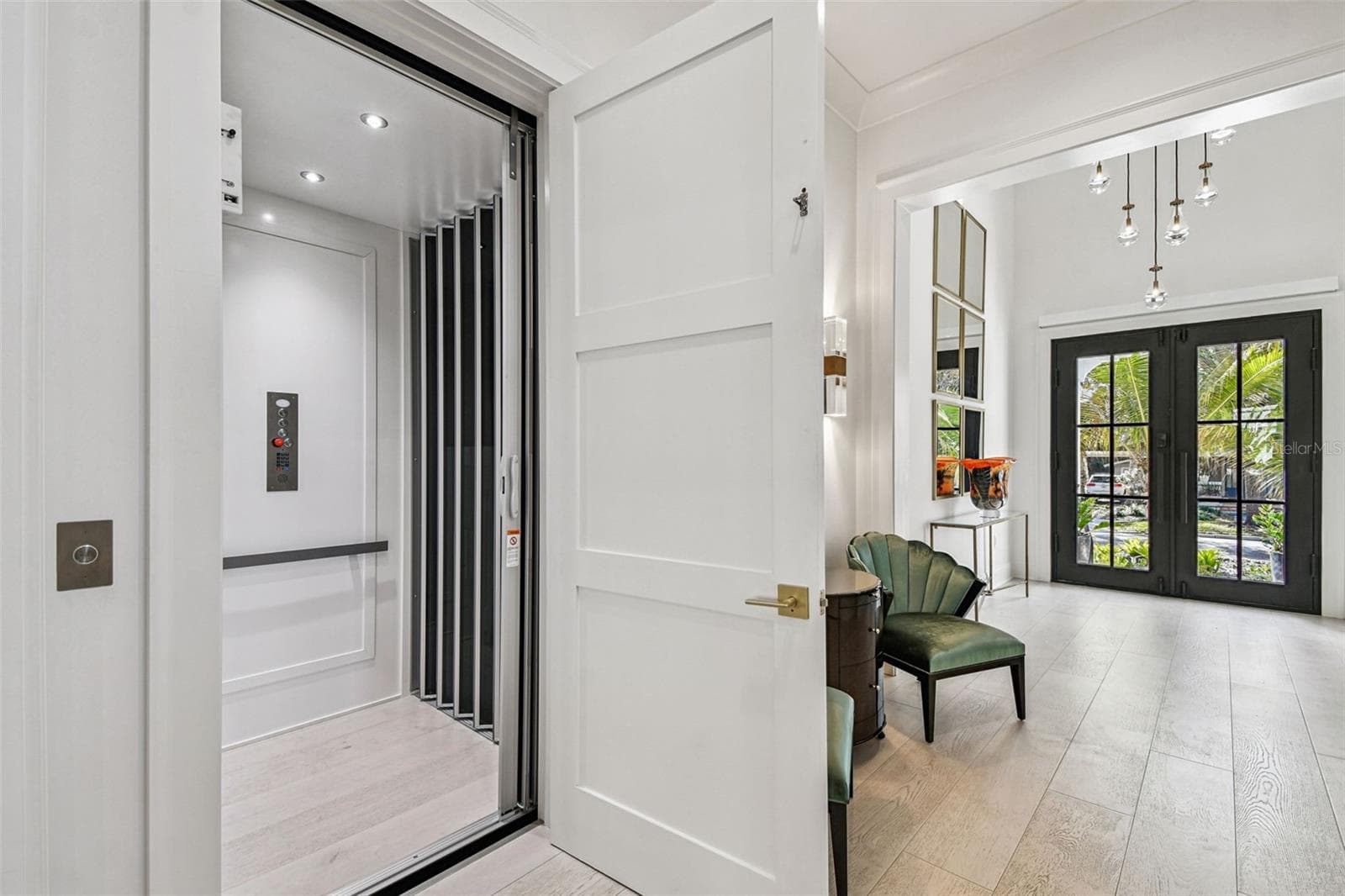 2915 HARBOR VIEW AVENUE — photo 15 of 58