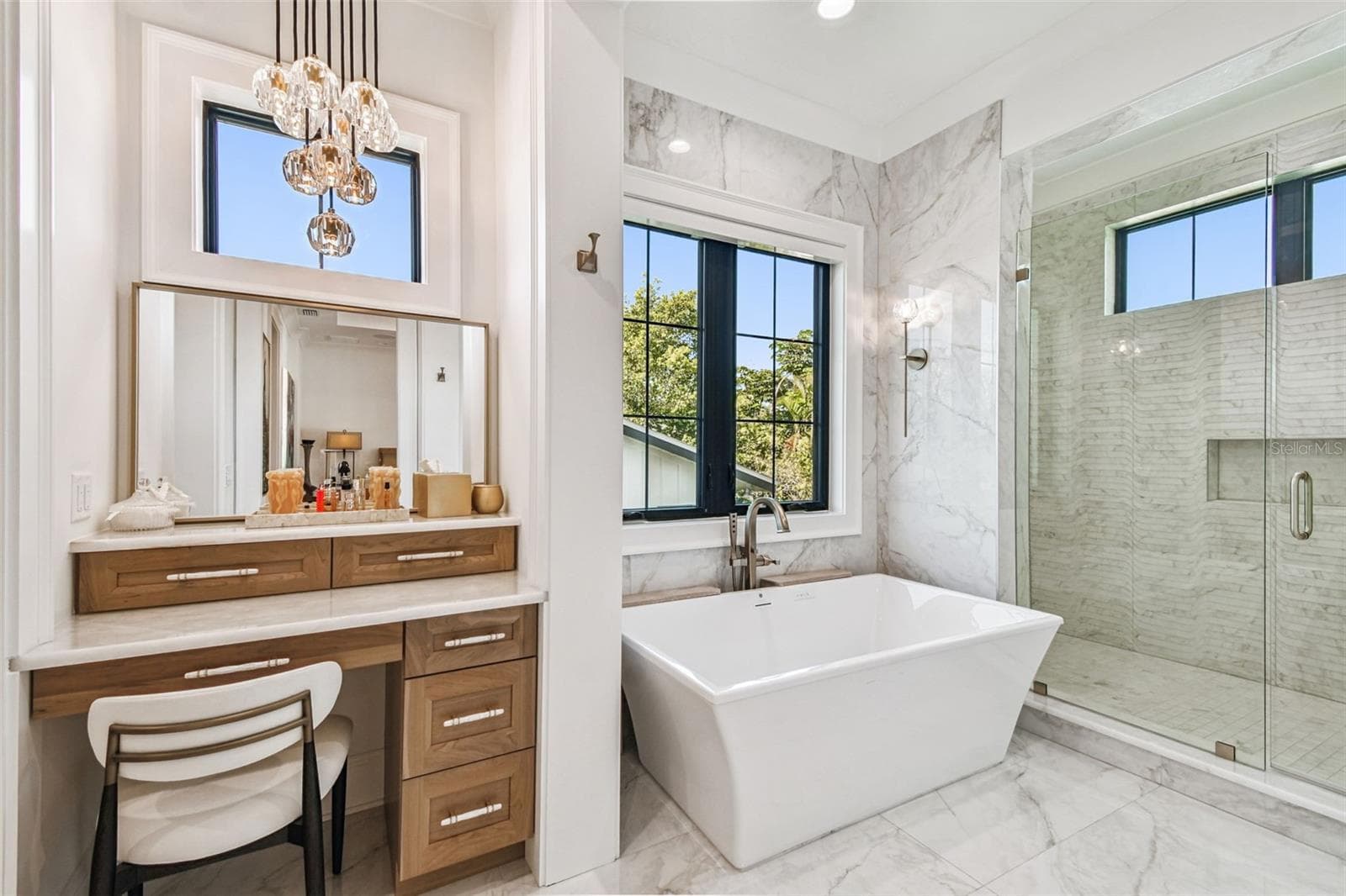 2915 HARBOR VIEW AVENUE — photo 32 of 58