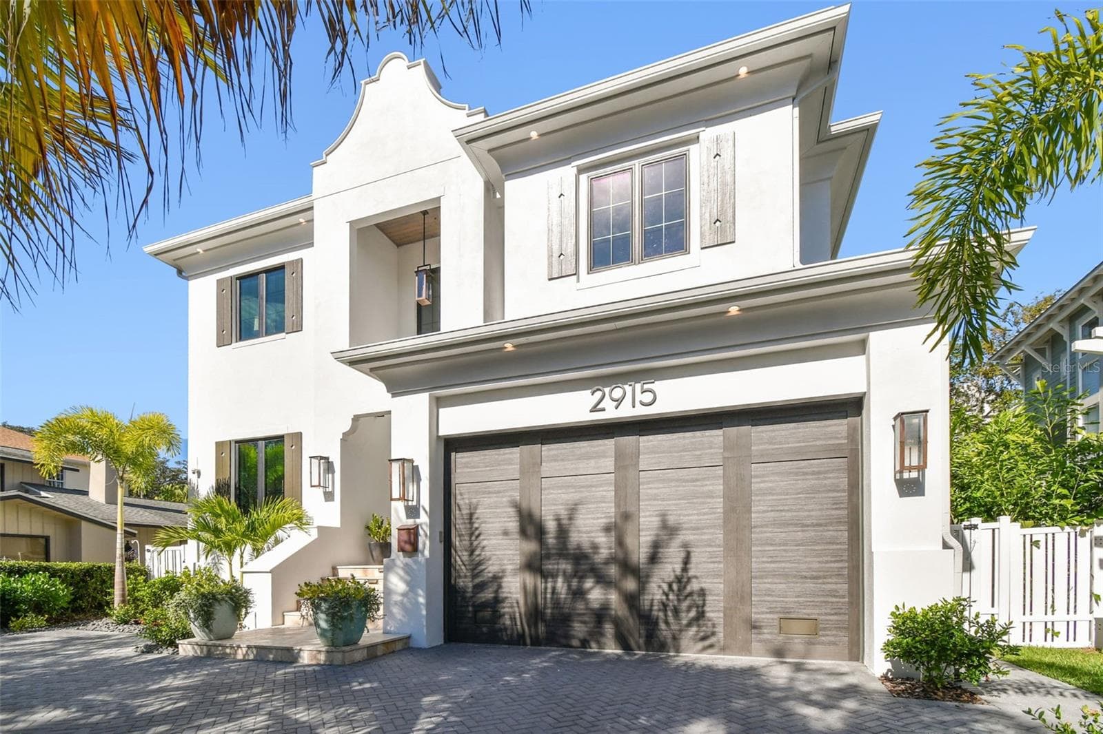 2915 HARBOR VIEW AVENUE