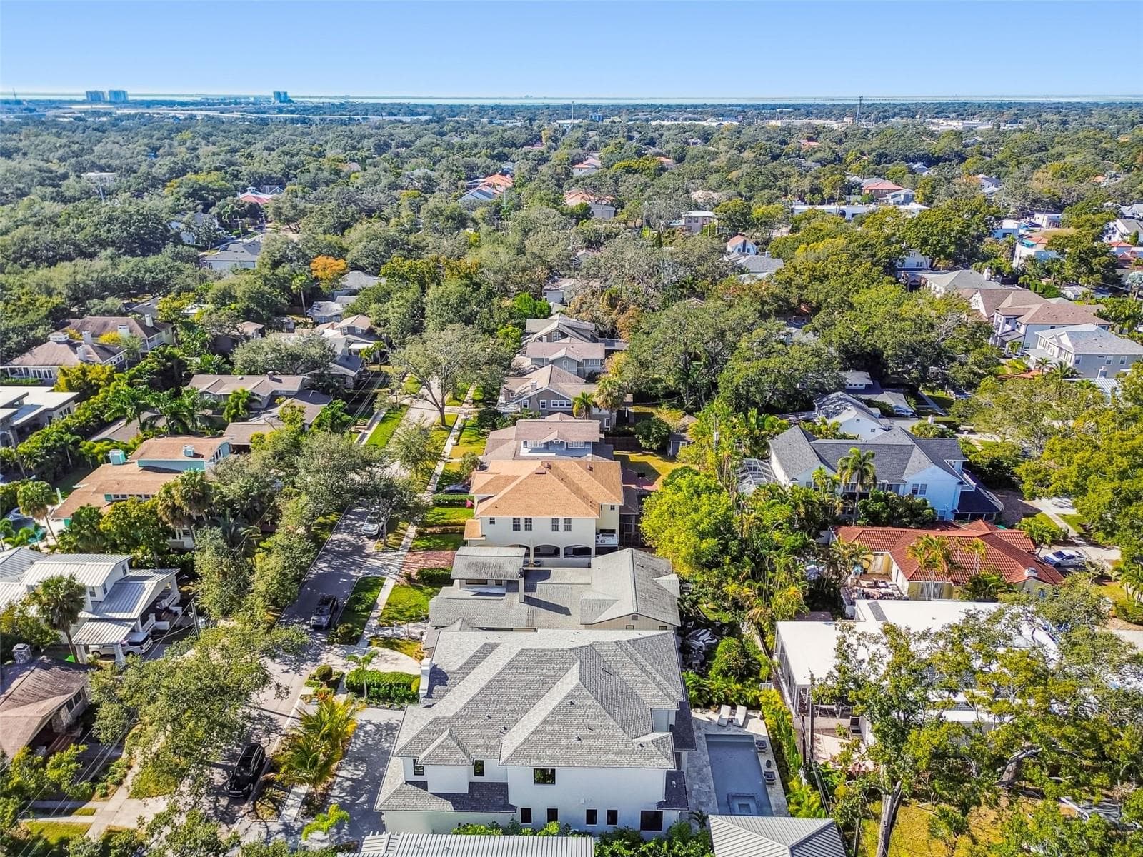 2915 HARBOR VIEW AVENUE — photo 55 of 58