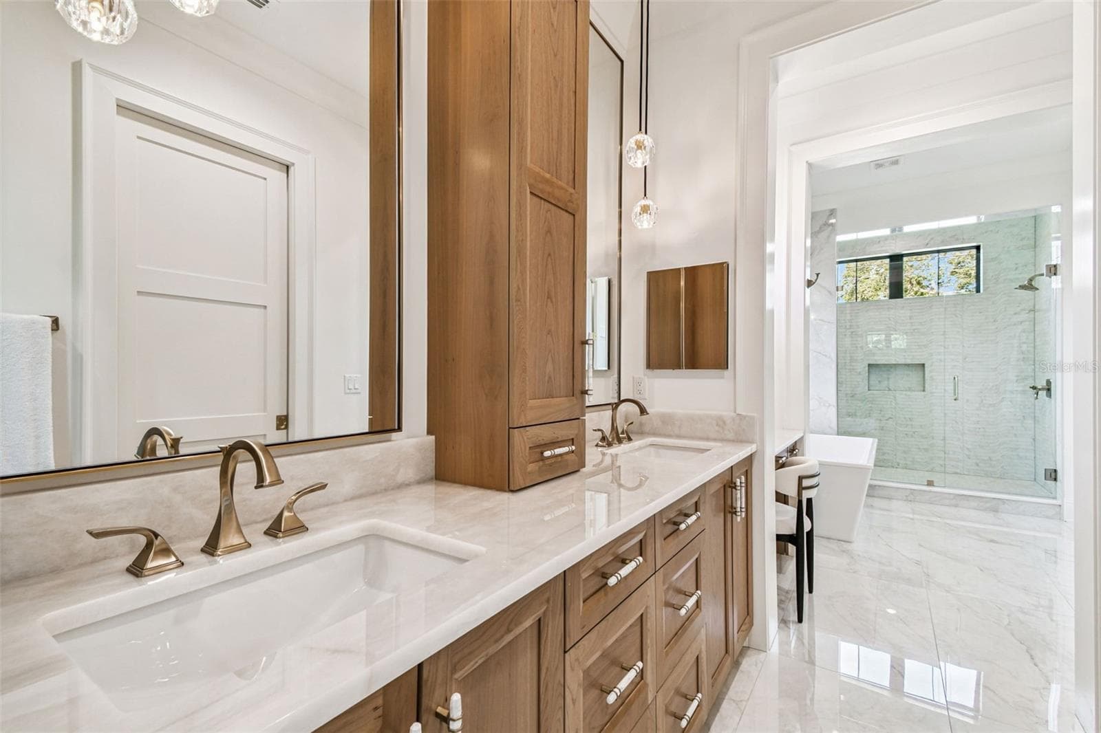 2915 HARBOR VIEW AVENUE — photo 31 of 58