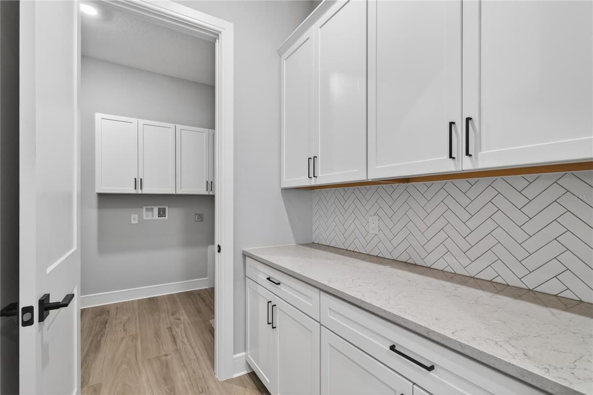 3836 SADDLE HILL TRAIL — photo 16 of 54