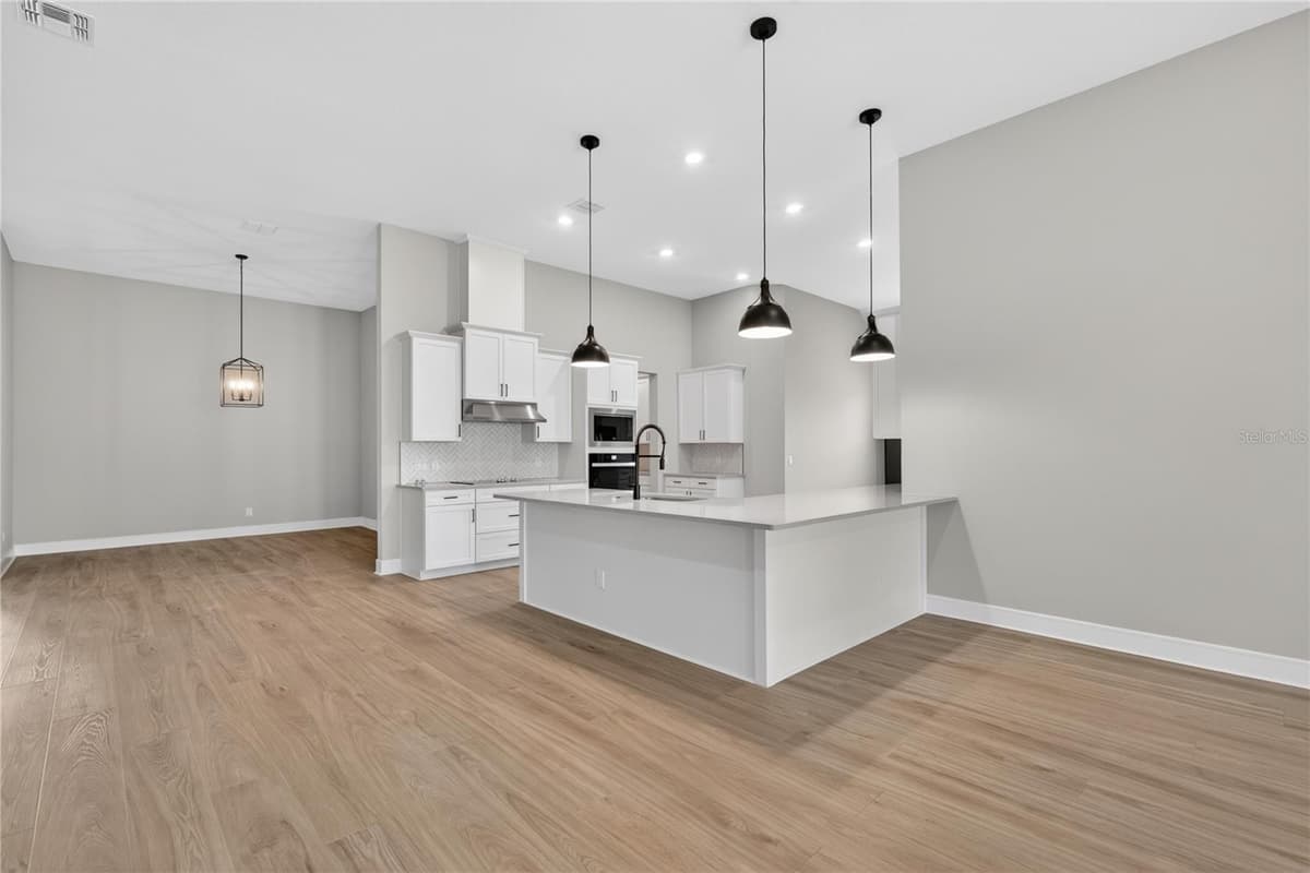 3836 SADDLE HILL TRAIL — photo 10 of 54