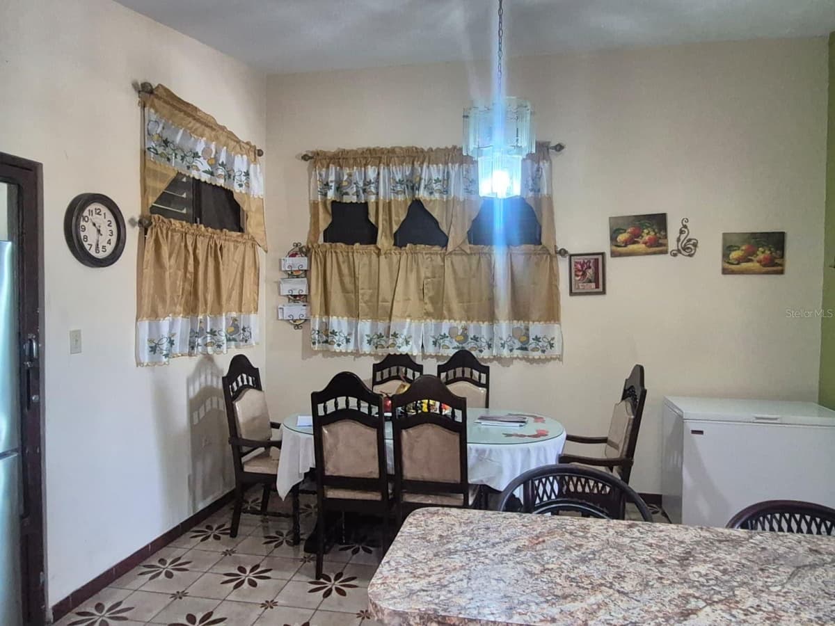 #55A CALLE JOSÉ HERNANDEZ — photo 12 of 23