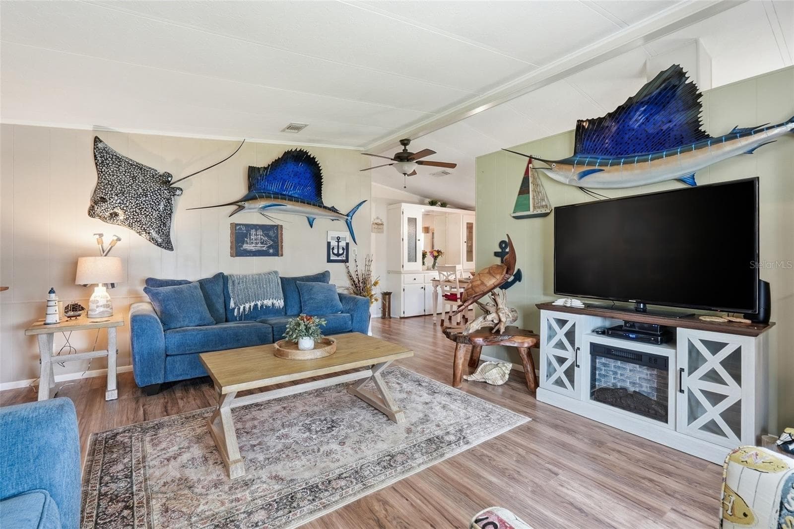 111 WINTERBERRY AVENUE — photo 8 of 28