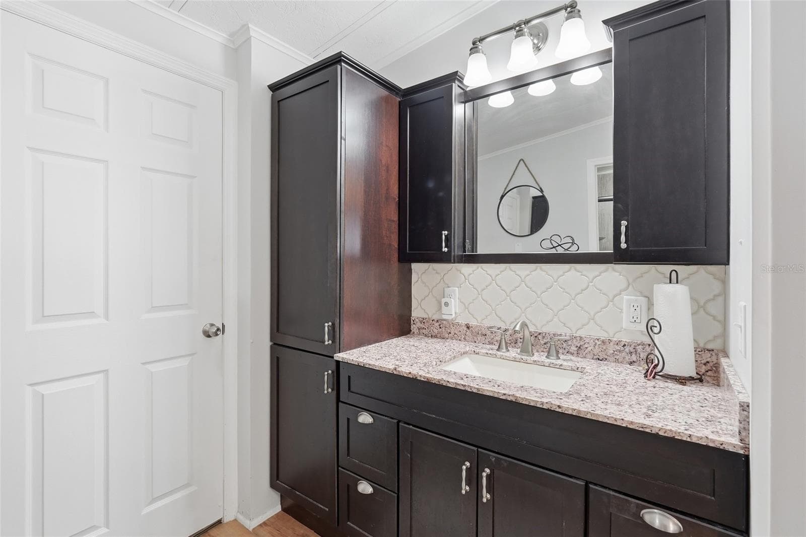 111 WINTERBERRY AVENUE — photo 18 of 28