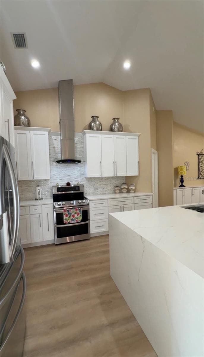 8780 DERBY OAKS DRIVE — photo 14 of 16