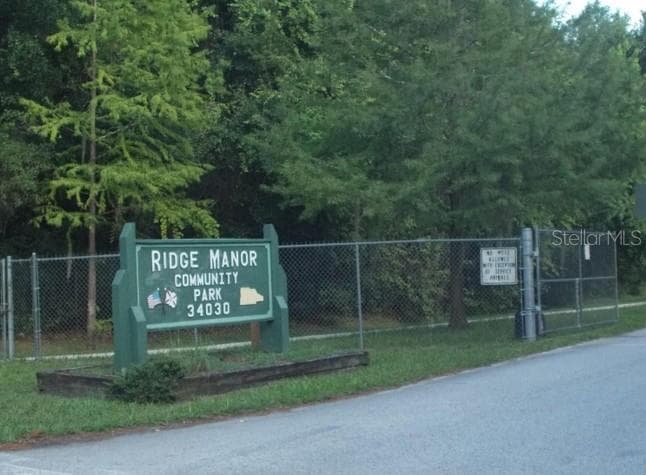 KNOXVILLE DRIVE — photo 15 of 15