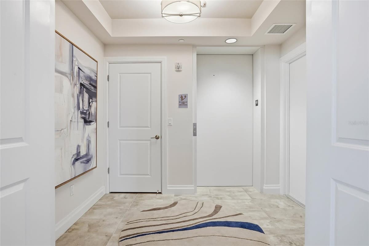 650 COLLANY ROAD — photo 46 of 58