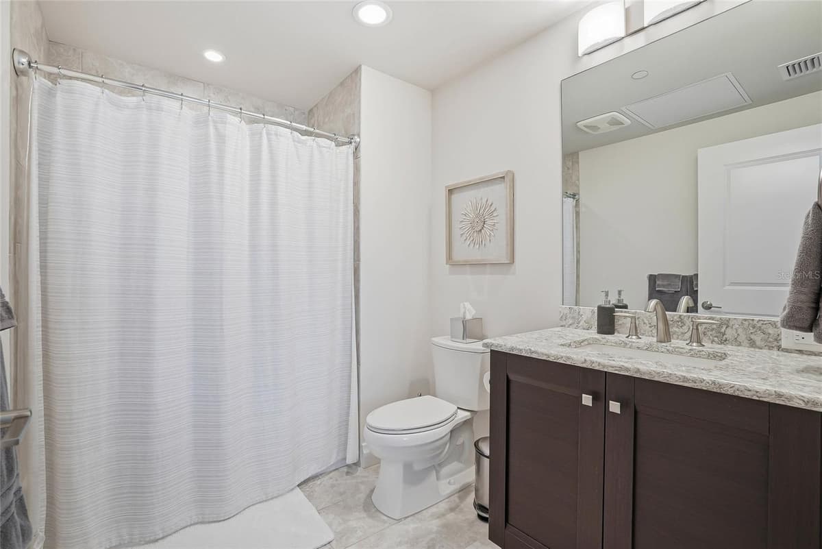 650 COLLANY ROAD — photo 35 of 58