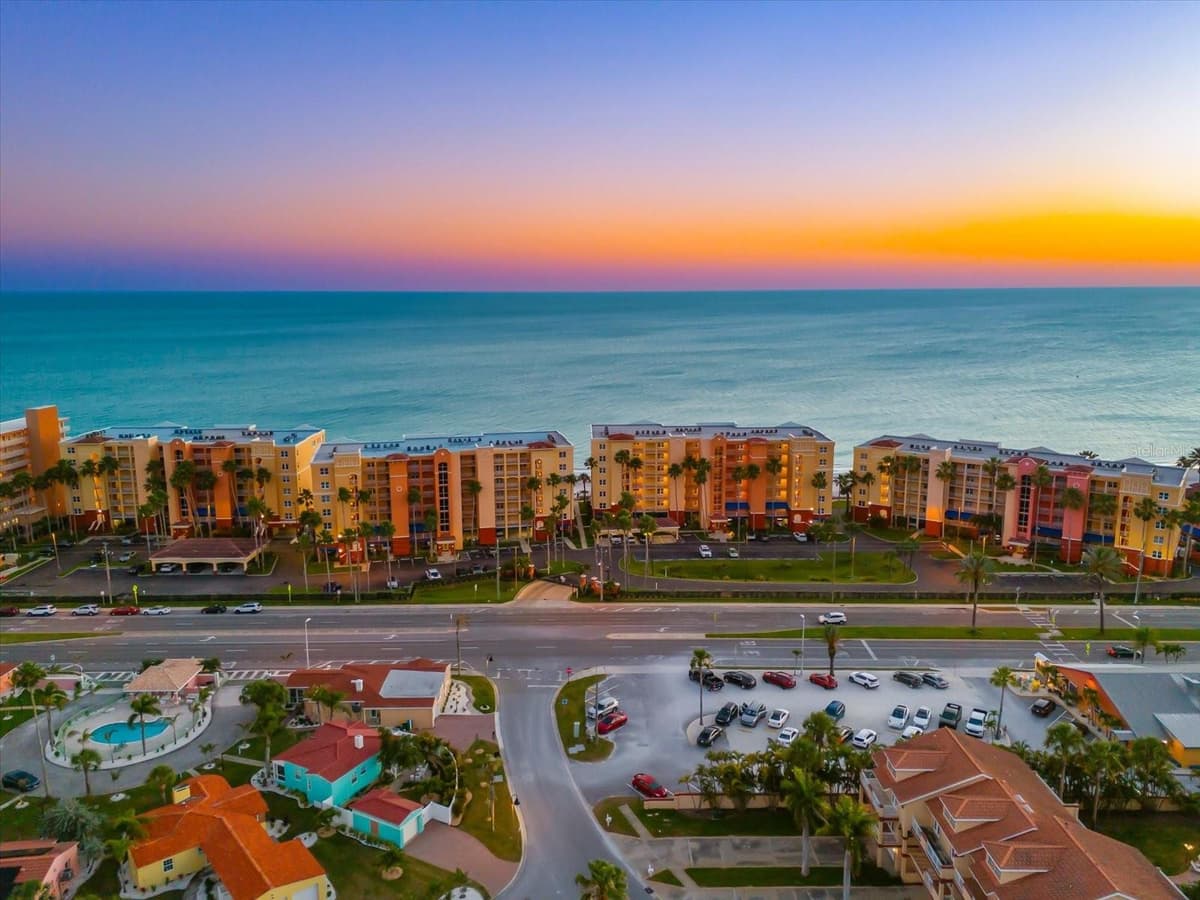 16500 GULF BOULEVARD — photo 43 of 45