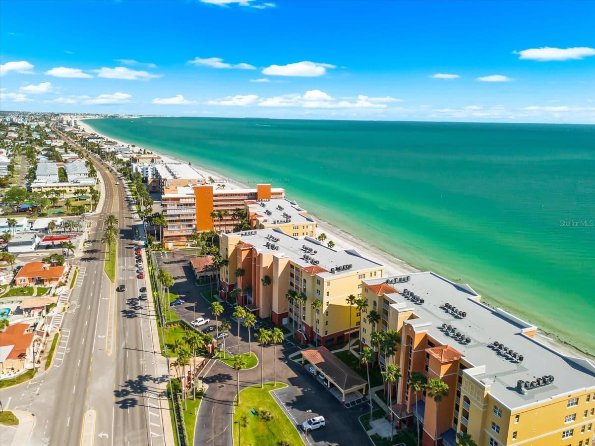 16500 GULF BOULEVARD — photo 32 of 45