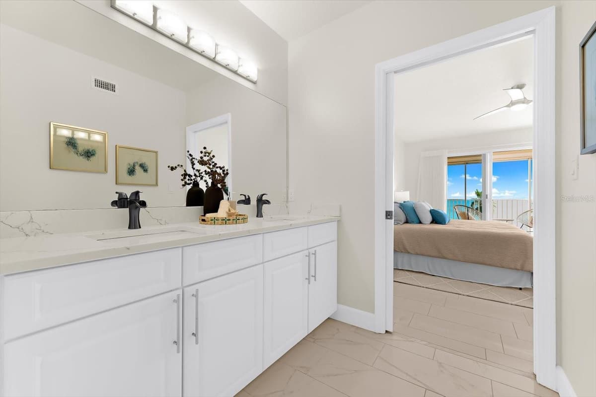 16500 GULF BOULEVARD — photo 25 of 45