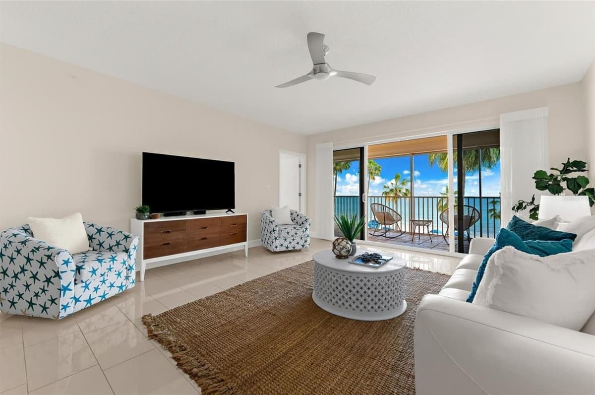 16500 GULF BOULEVARD — photo 4 of 45