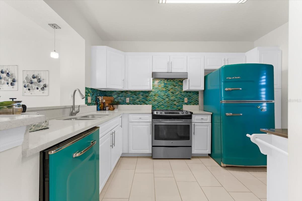 16500 GULF BOULEVARD — photo 15 of 45