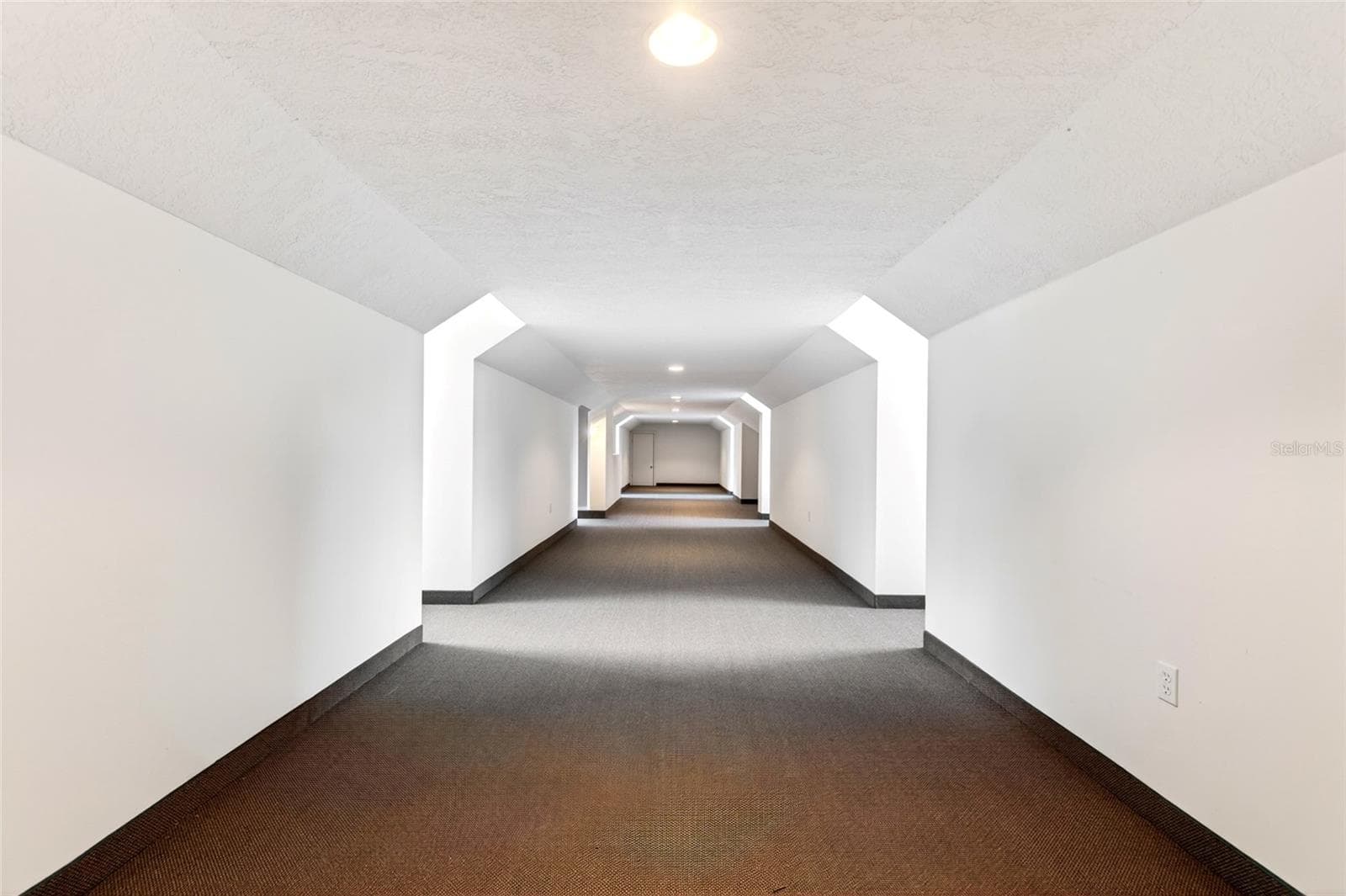 4940 FORT KING STREET — photo 37 of 55