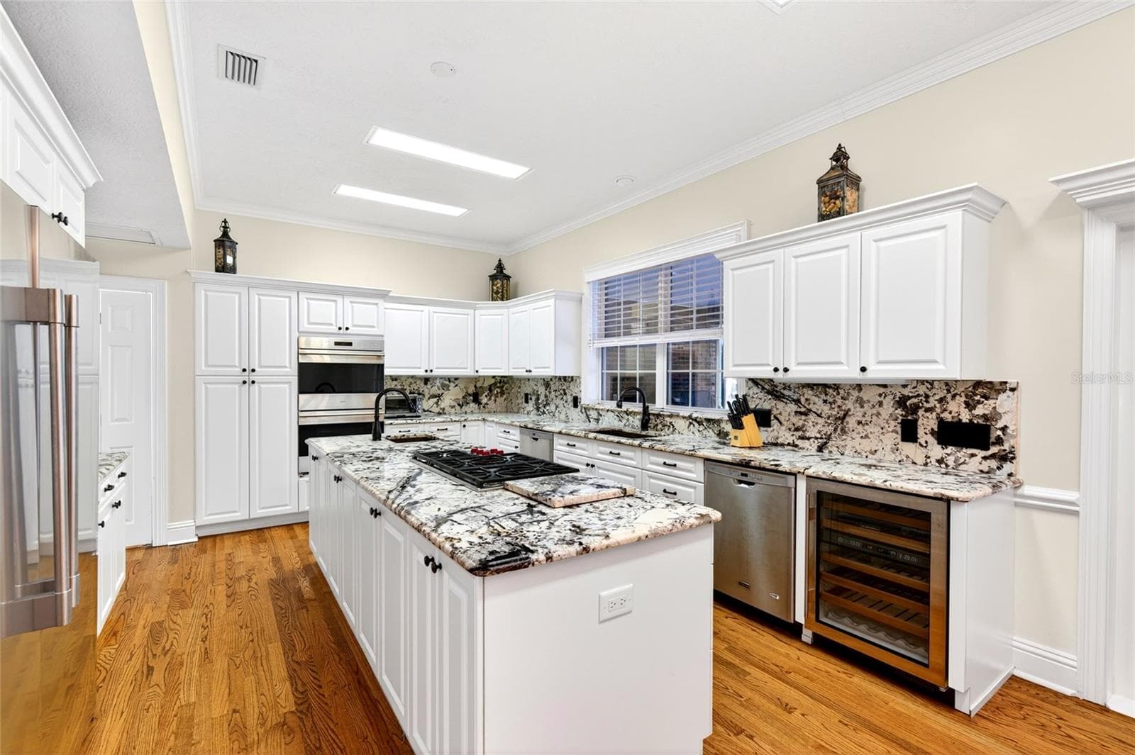 4940 FORT KING STREET — photo 8 of 55