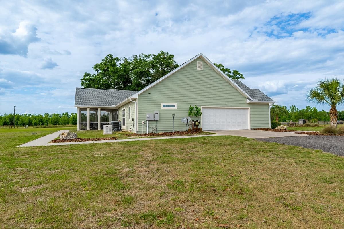 5739 COUNTY ROAD 341 — photo 17 of 51