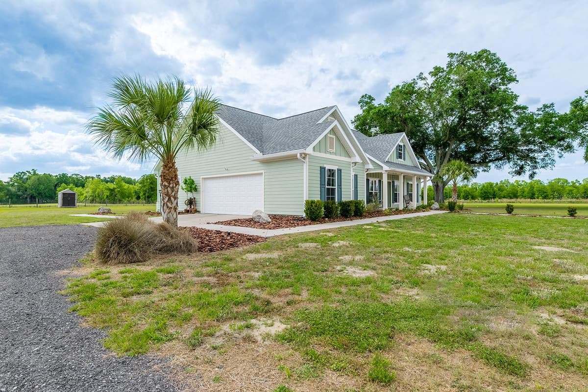 5739 COUNTY ROAD 341 — photo 7 of 51