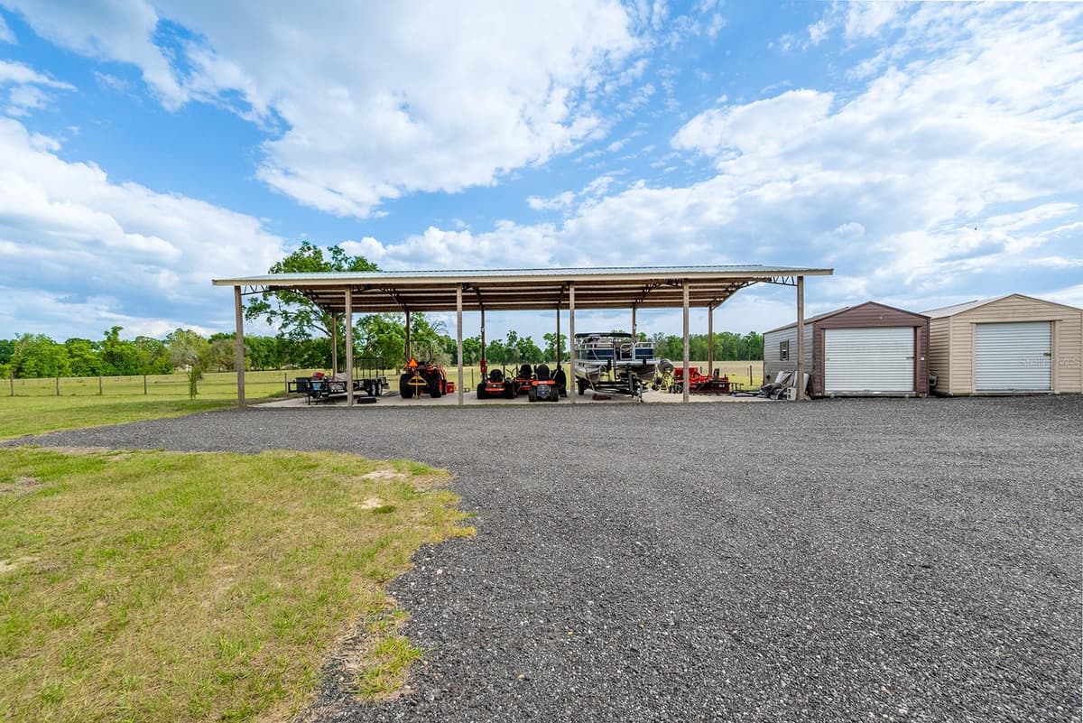 5739 COUNTY ROAD 341 — photo 14 of 51