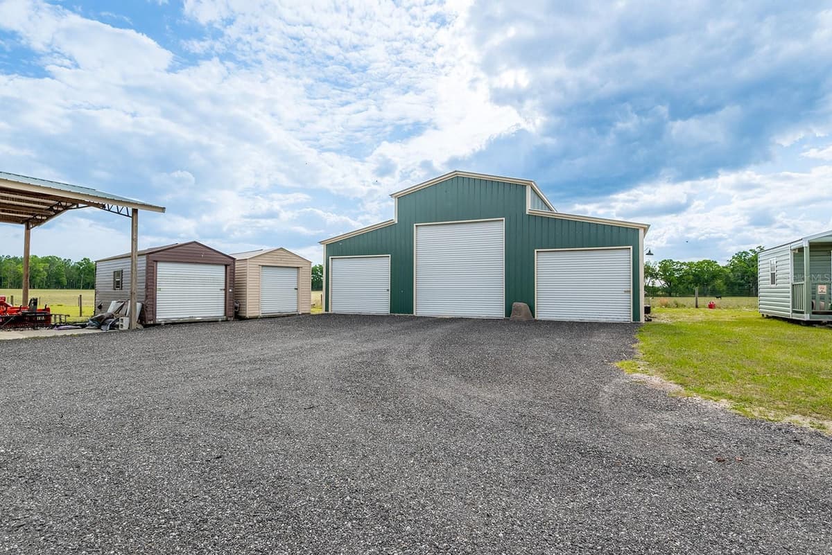 5739 COUNTY ROAD 341 — photo 15 of 51